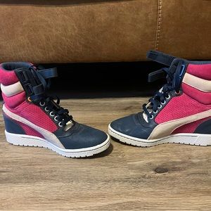 Puma Platform Tennis Shoes!